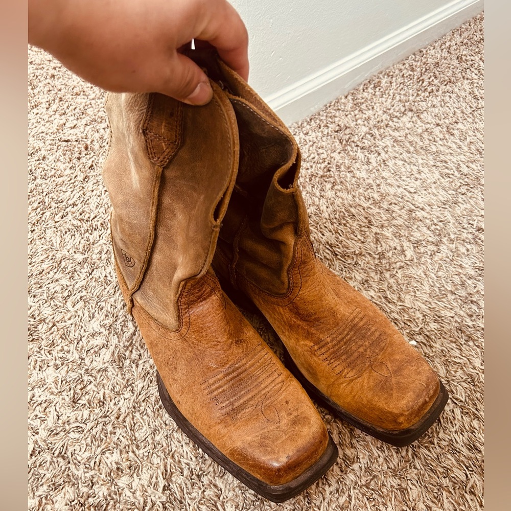 Ariat rambler western boots